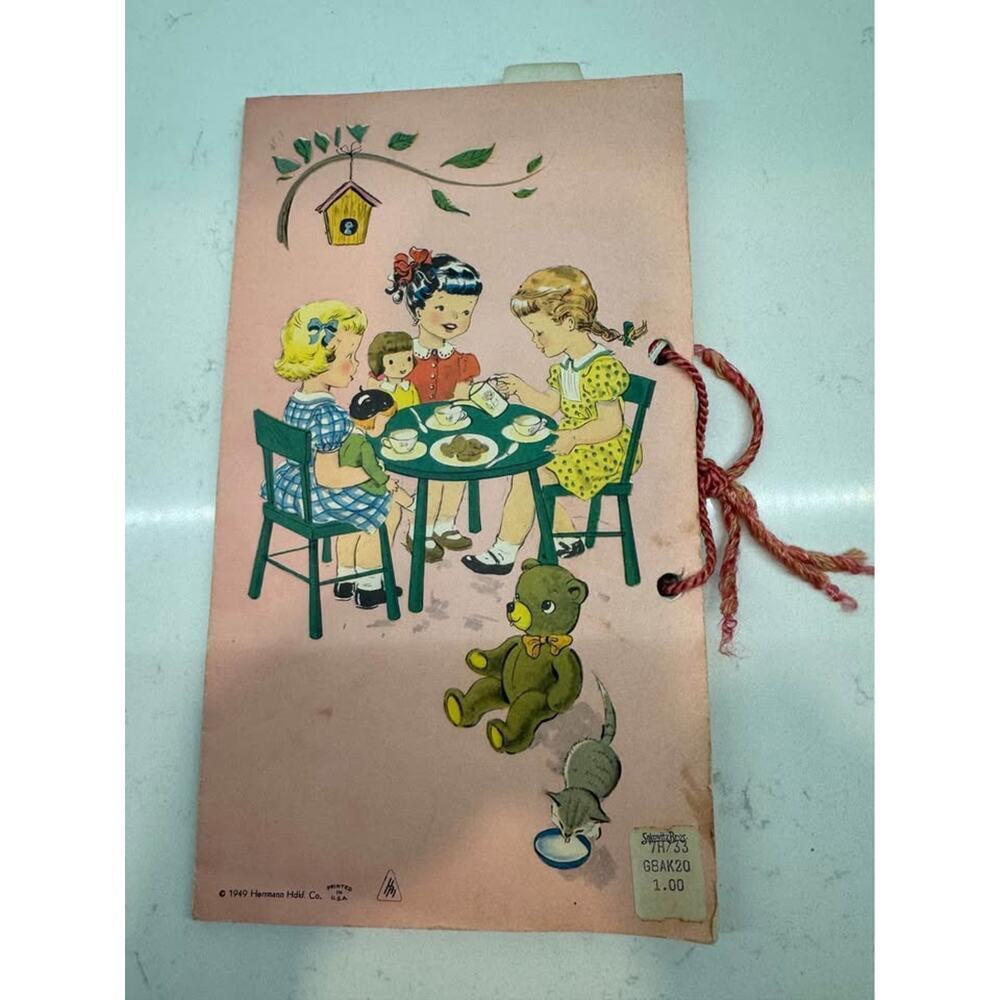 Vintage My Busy Week Book - Little Girls Pick A Hanky - Herrmann Hdkf Co - Picture 6 of 6